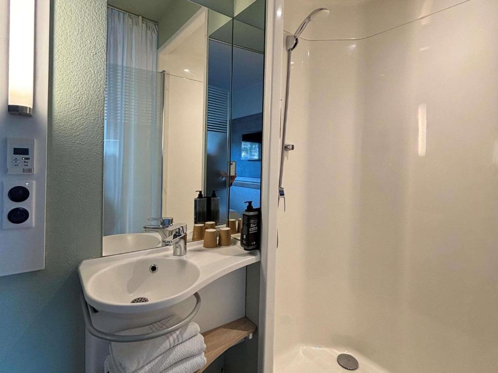 ibis Budget Le Treport Mers Les Bains - Tap to explore photos