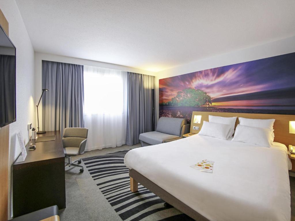 Novotel Lille Centre Grand Place Room Type - Classic Double Room with Sofa Bed