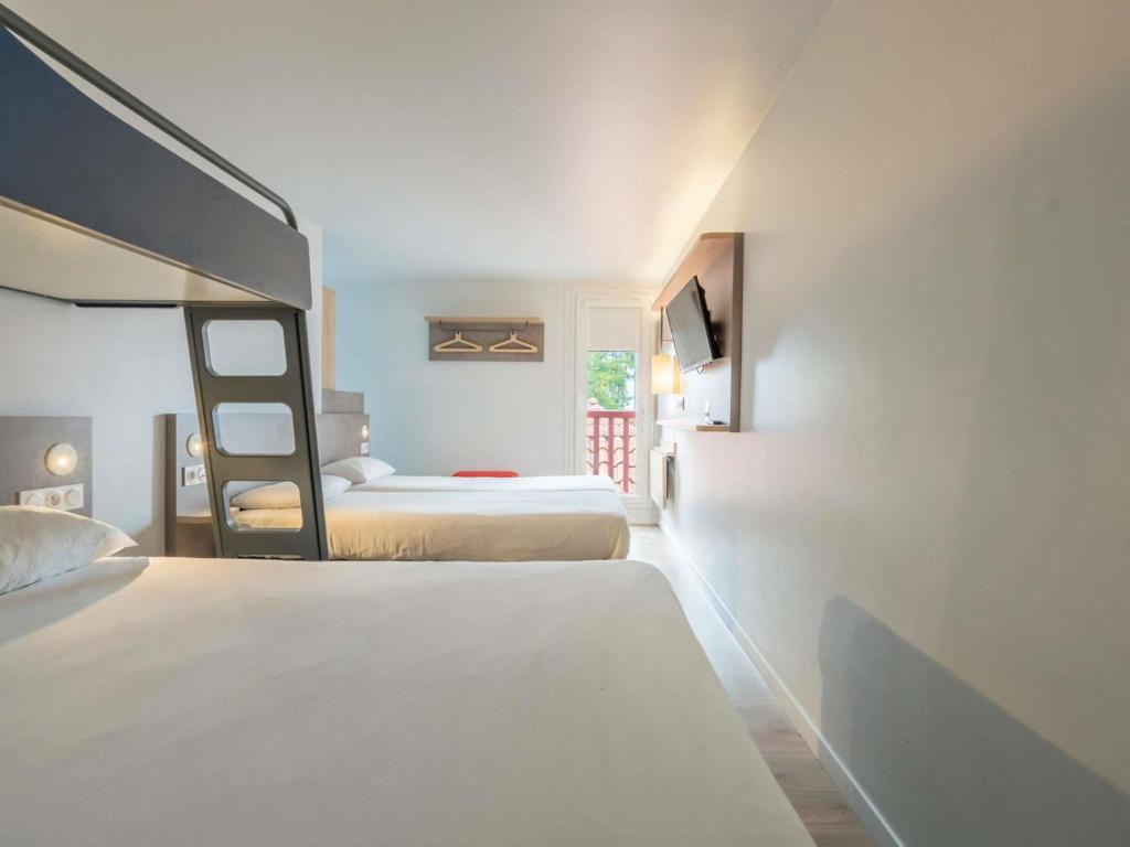 ibis budget Bayonne Room Type - Family Room - High Floor