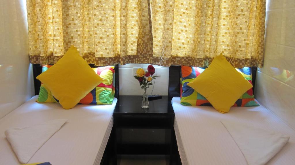 Двухместный (Двухместный номер с 2 отдельными кроватями), Ashoka Hostel