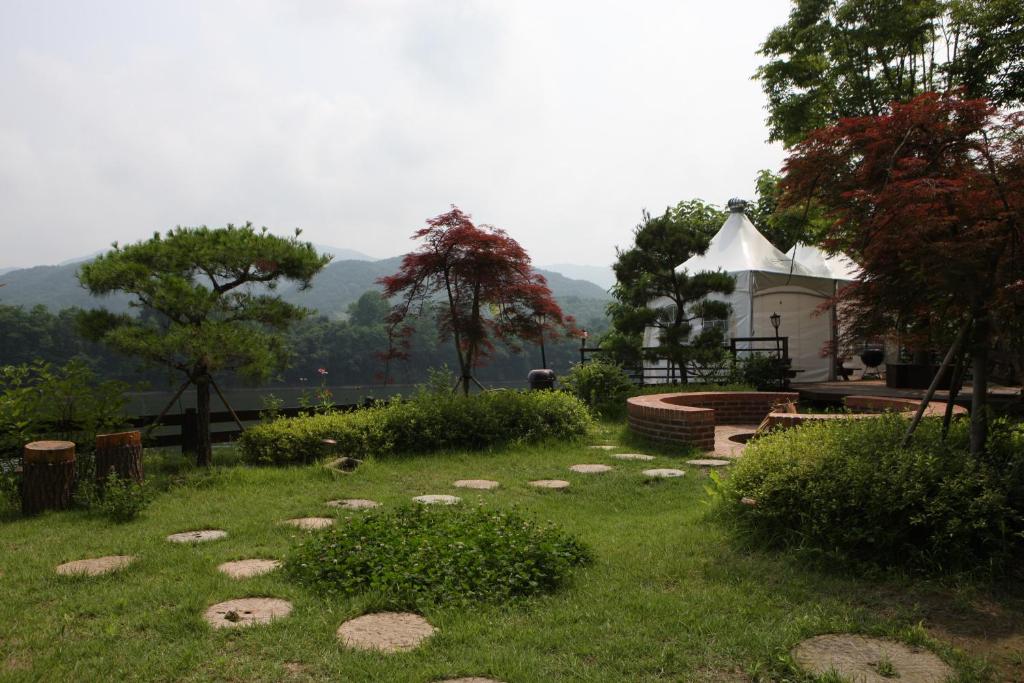 Moonlight Blue Pension photo 3