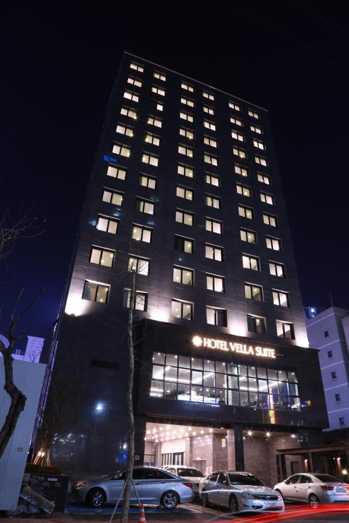 Vella Suite Hotel photo 2