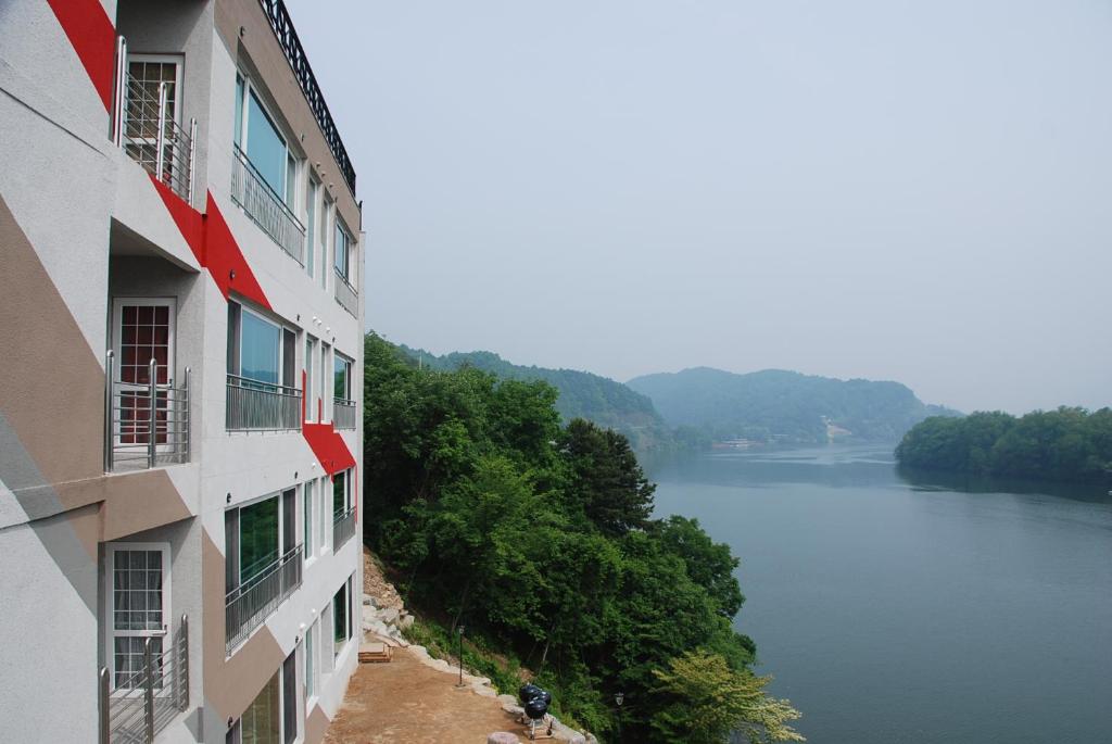 Moonlight Blue Pension photo 1