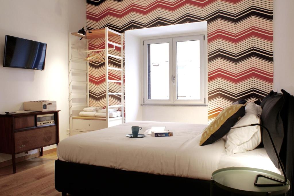 La Controra Guesthouse Roma - Tap to explore photos