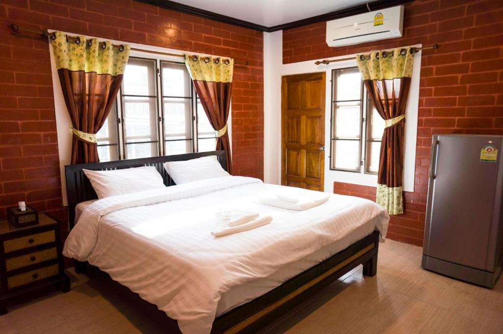 Двухместный (Двухместный номер с 1 кроватью и балконом), Summer Guesthouse and Hostel