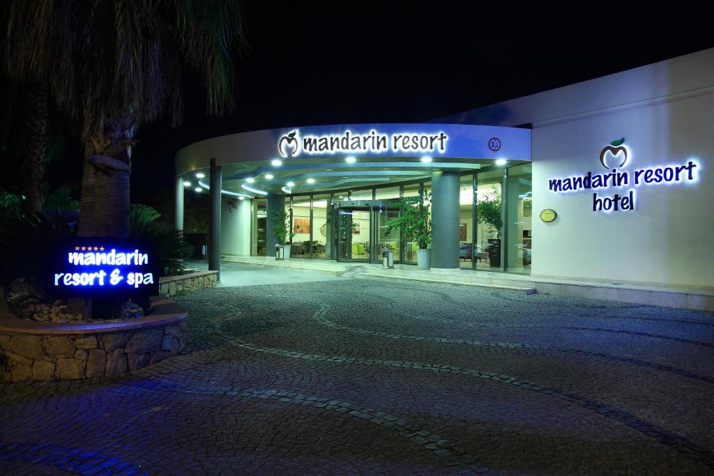 Mandarin Resort & Spa photo 1