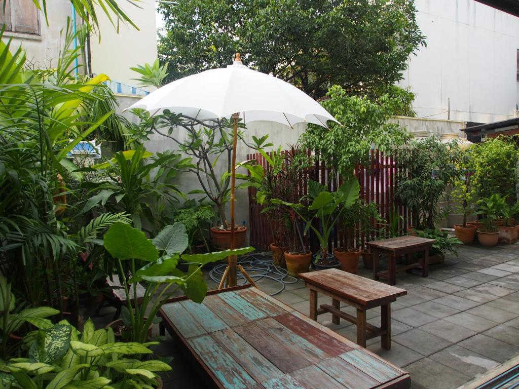 Двухместный (Двухместный номер с 1 кроватью, вид на сад), Sriyanar Place