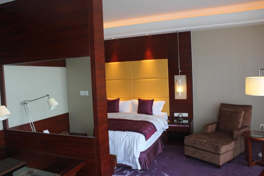 Сьюит (Стандартный люкс), Beijing Taishan Hotel