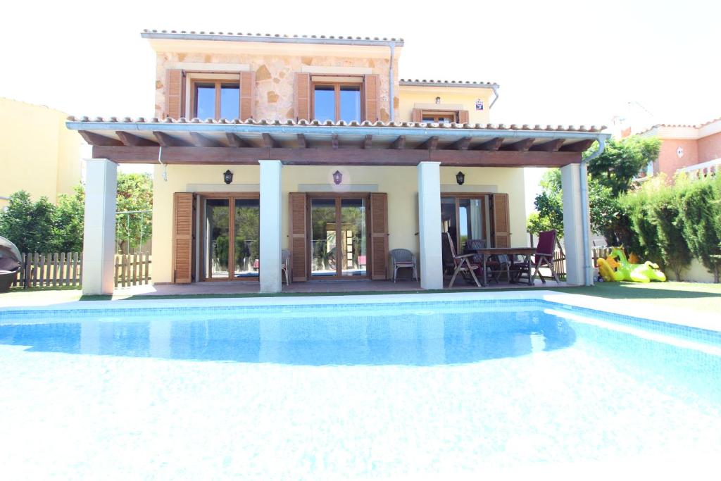 Villa Puerto Adriano photo 2