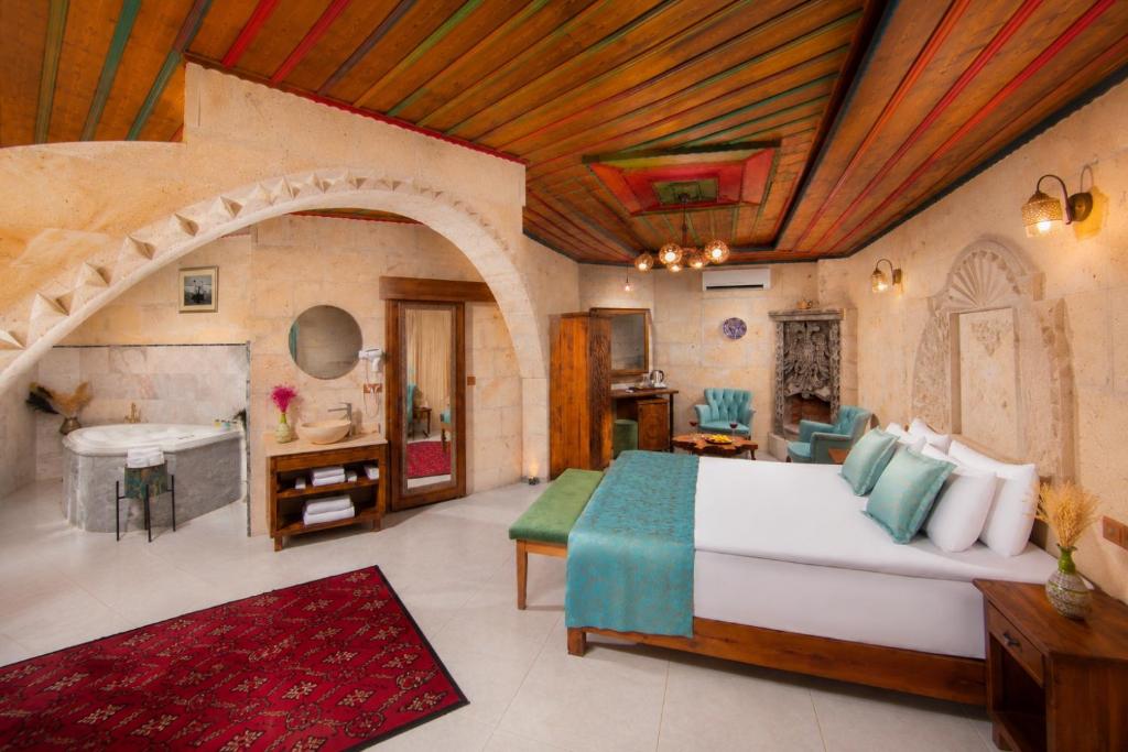 Premium Cappadocia Room Type - Suite with Spa Bath