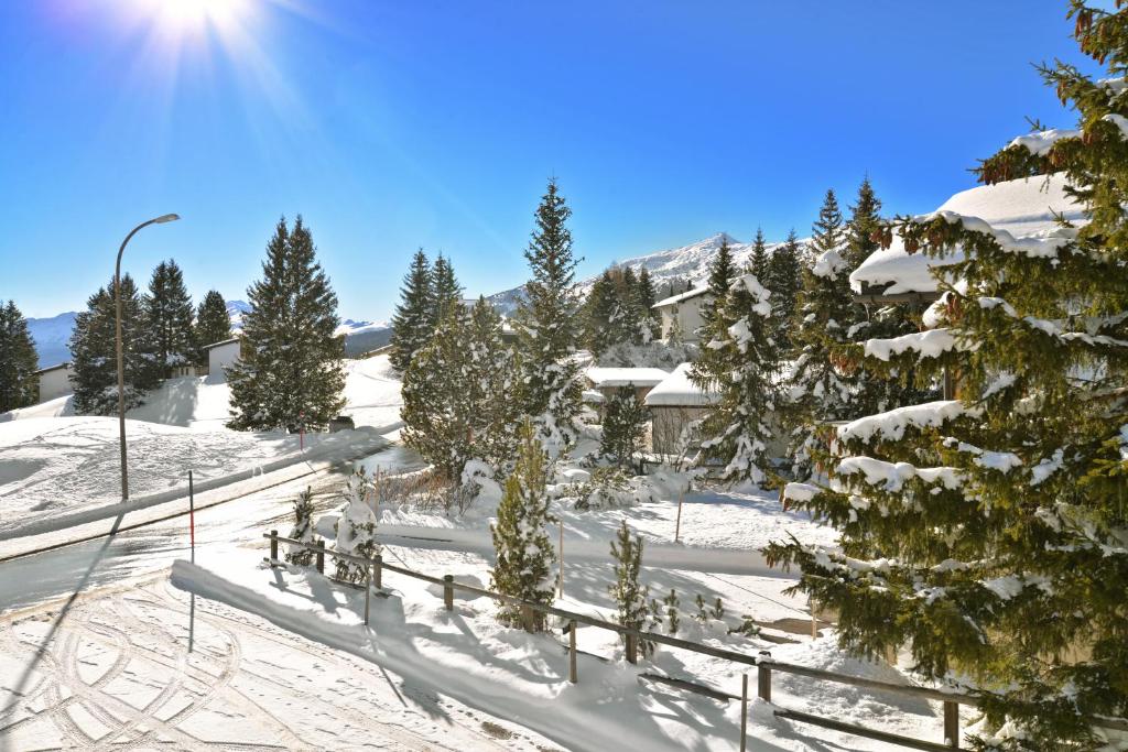 Golden Peaks Ferienhaus Valbella-Lenzerheide photo 2