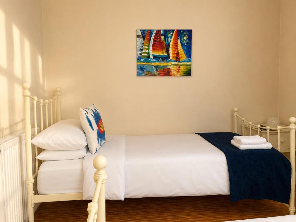 The Coast Yard B & B and Garden Chalets Room Type - Family Room
