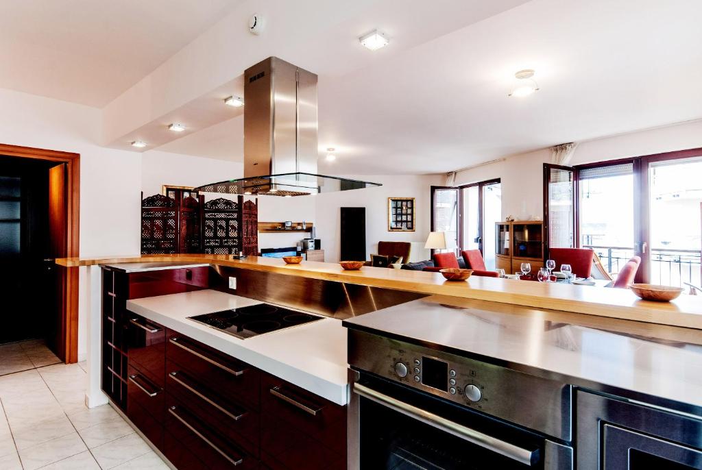 Апартаменты (Superior 2 bedroom Apartment - Király street), Central Downtown Apartments