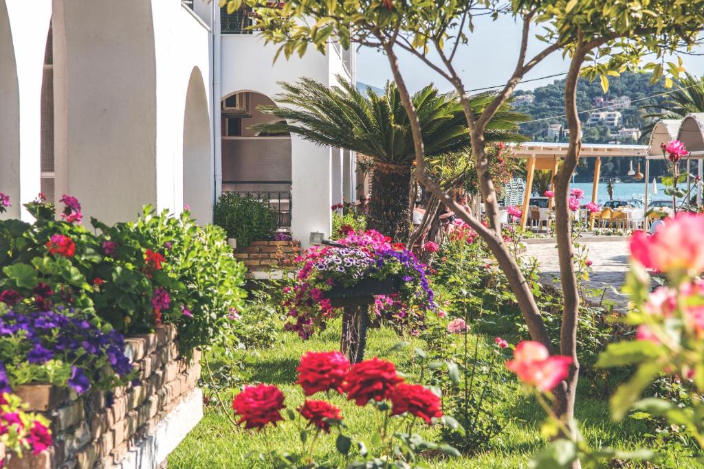 Iliada Beach Hotel photo 1