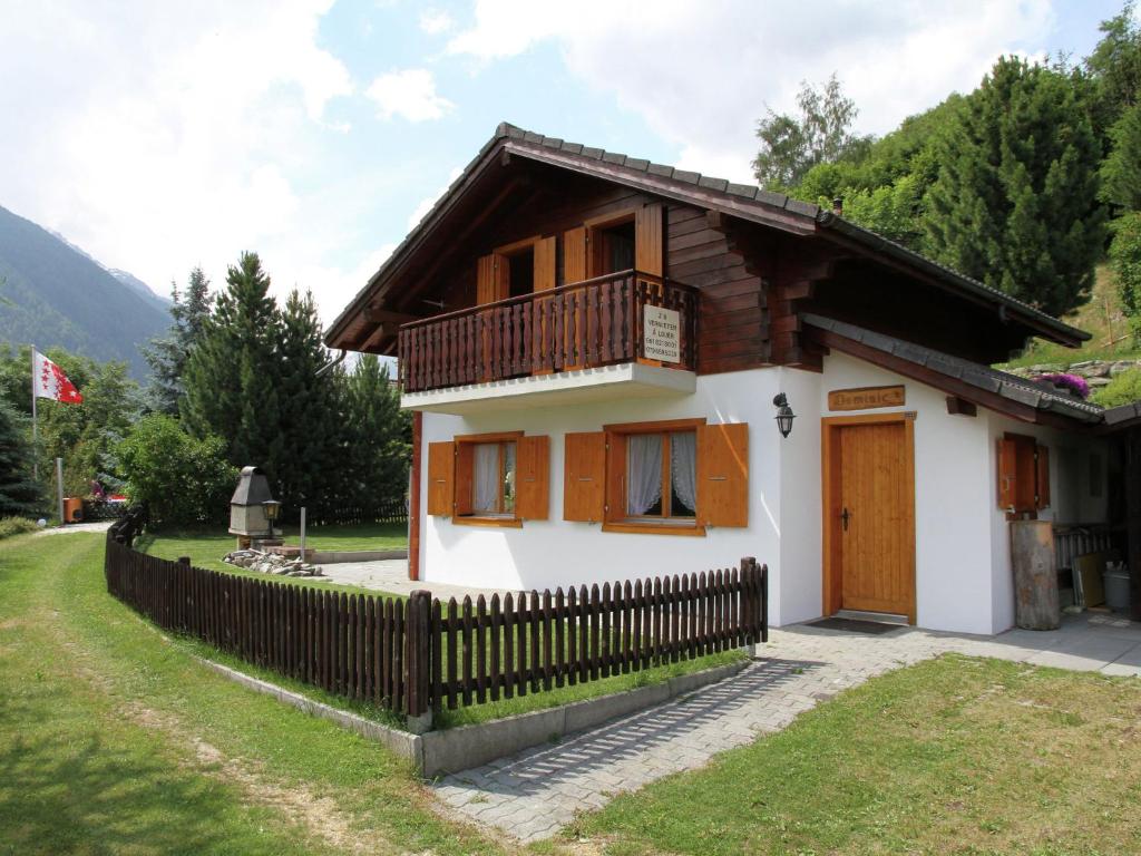 Spacious Chalet in Saclentse Basse Nendaz near Ski Area photo 1