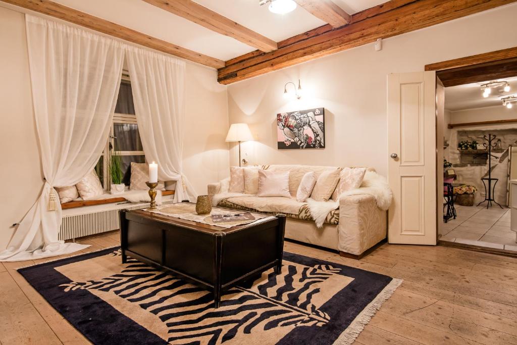 Апартаменты (Апартаменты Делюкс с 2 спальнями и террасой.), OldHouse Apartments