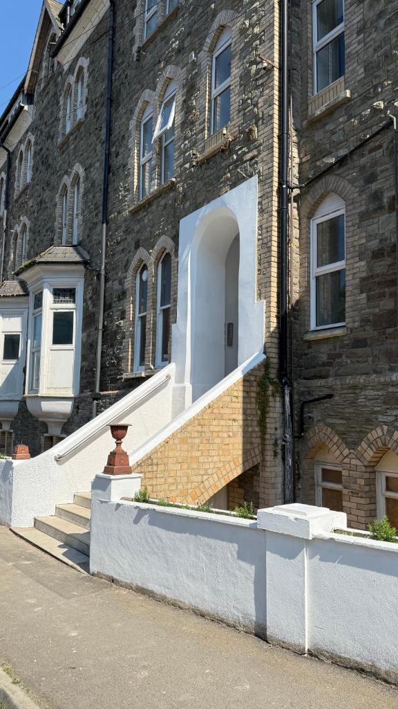 Bath House Holiday Apartments No1 or No4, Devon