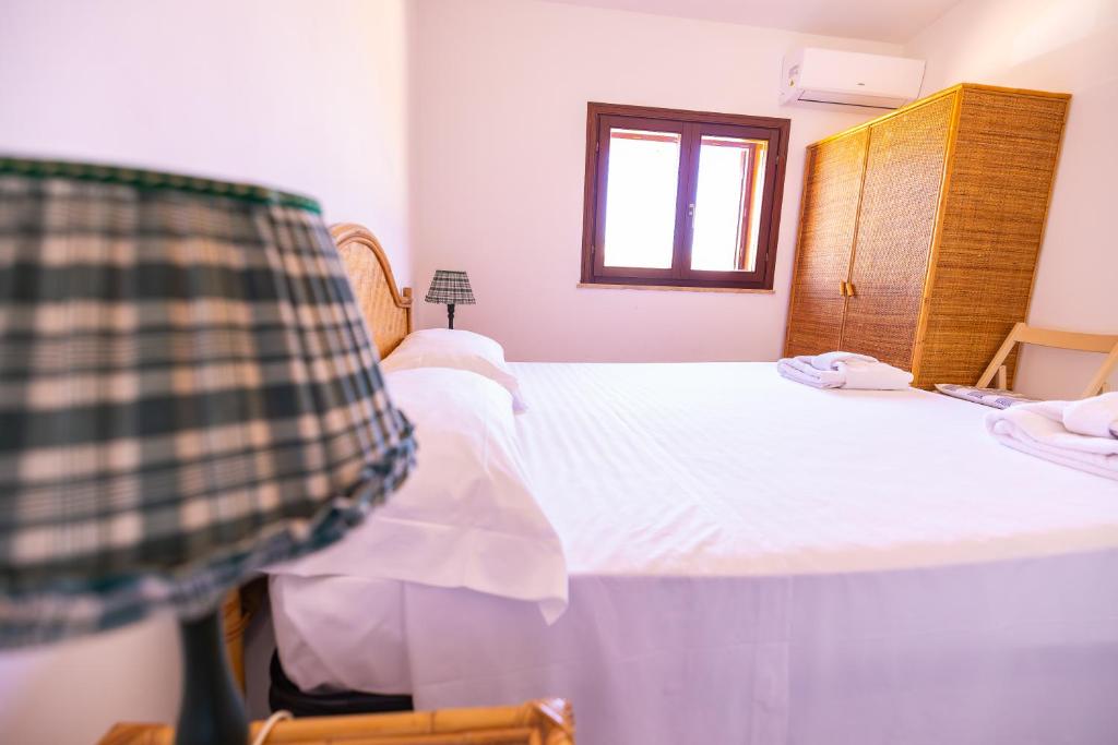 Zio Michele Selinunte - Beach Apartment with Patio & Free Parking - Tap to explore photos