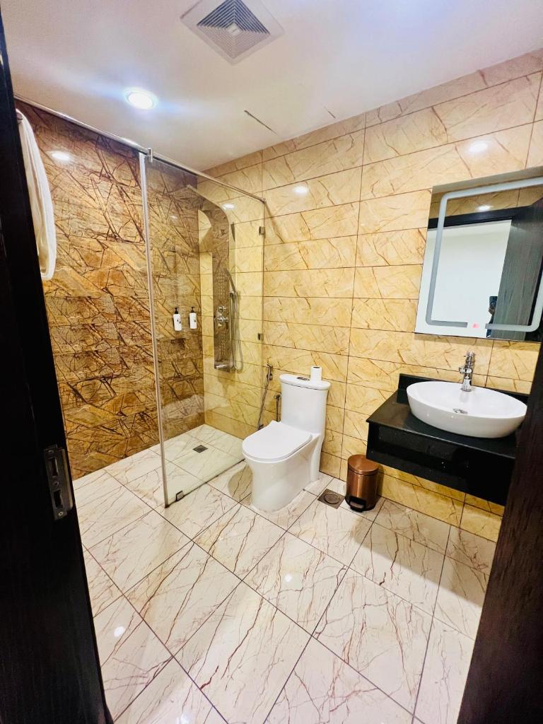 Kiev Tower Hotel Apartments - Tap to explore photos