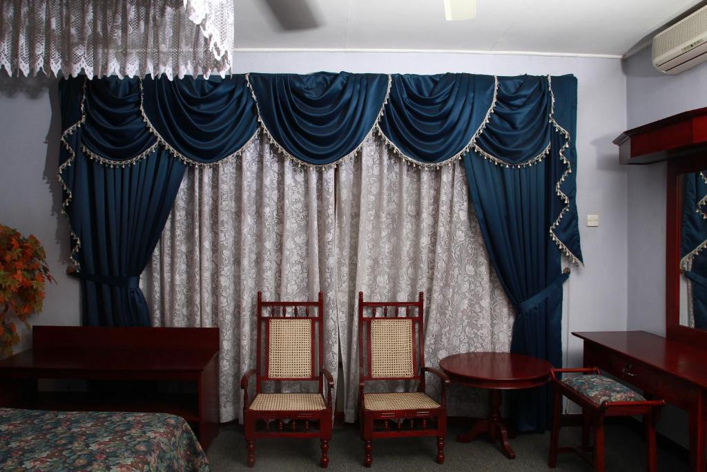 Сьюит (Семейный люкс), Riverdale Hotel