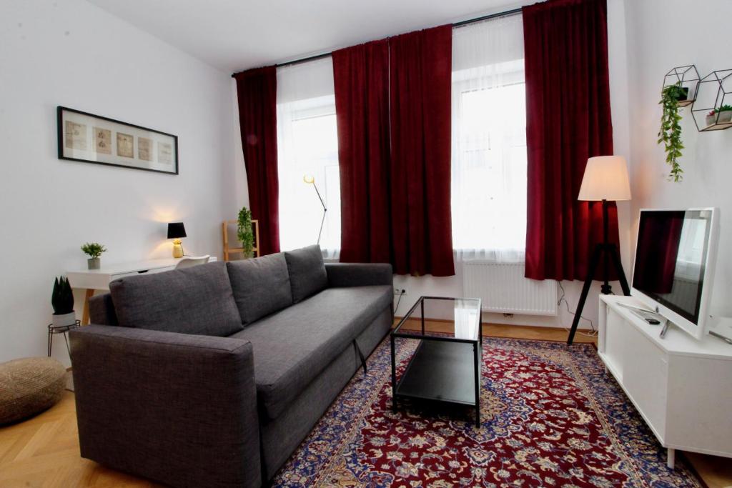 Humboldt Feel Good Apartments - Tap to explore photos