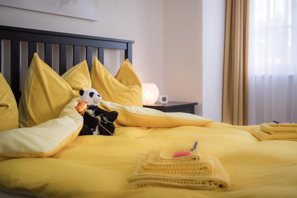 Двухместный (Улучшенный номер с кроватью размера «king-size» - Вилла), Max Aviation Apartments