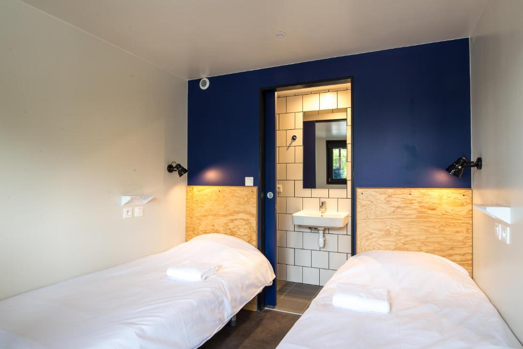 Eklo Hotel Lille - Tap to explore photos