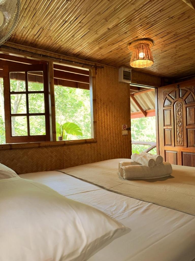 Treehouses Yao Noi - Tap to explore photos
