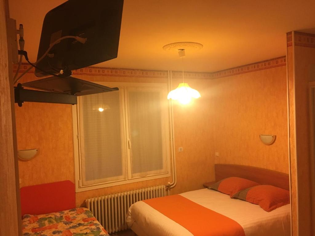 Трехместный (Улучшенный трехместный номер), Hôtel Thermidor