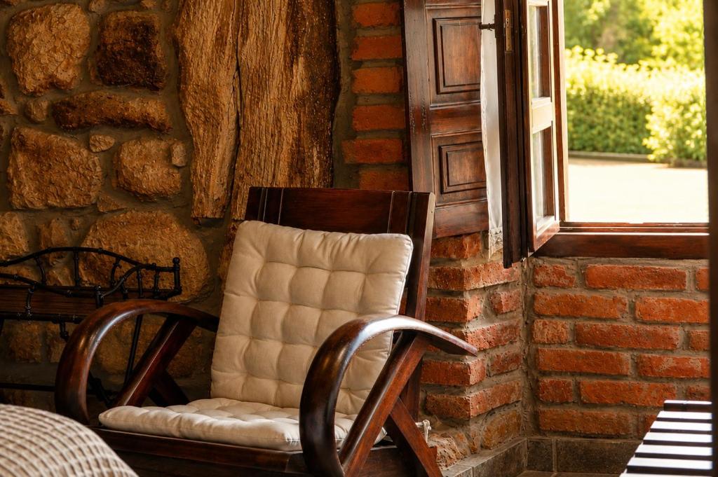 Posada La Llosa de Viveda - Adults Only - Tap to explore photos