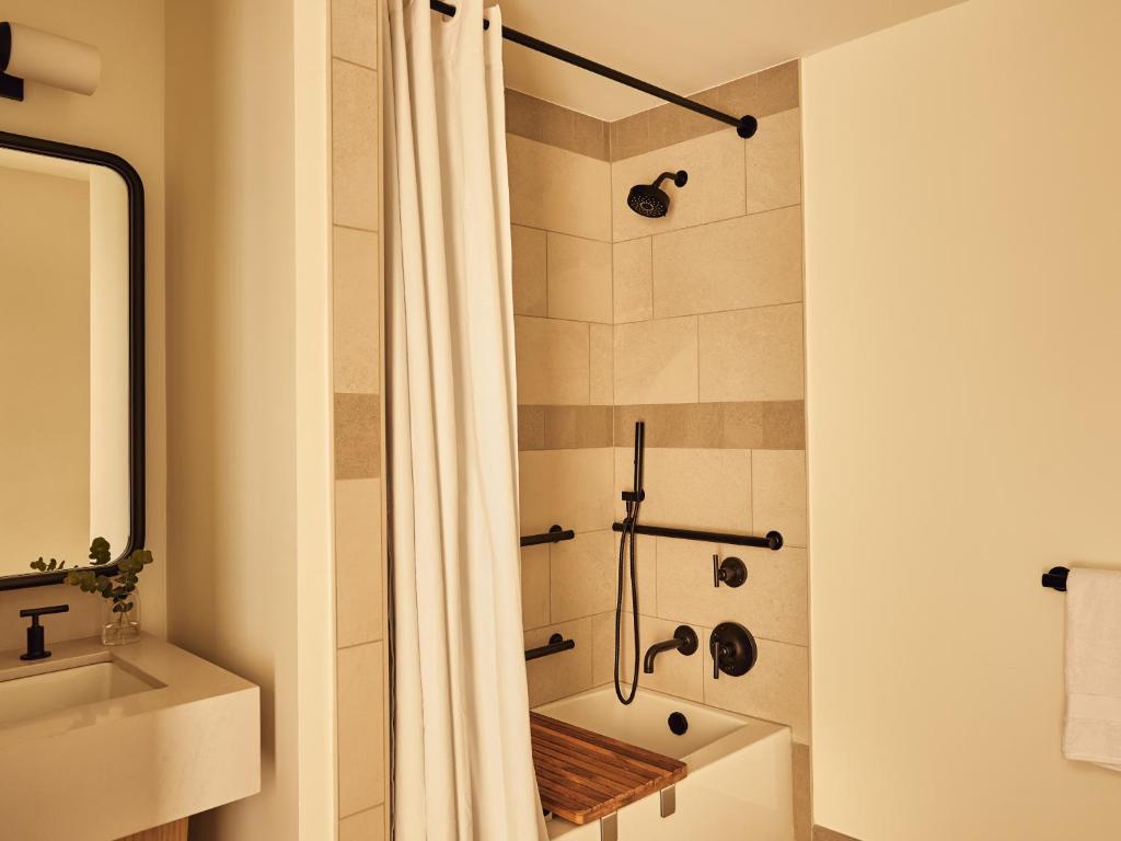 Hill House at Trailborn Mendocino, Outdoor Collection by Marriott Bonvoy - Tap to explore photos