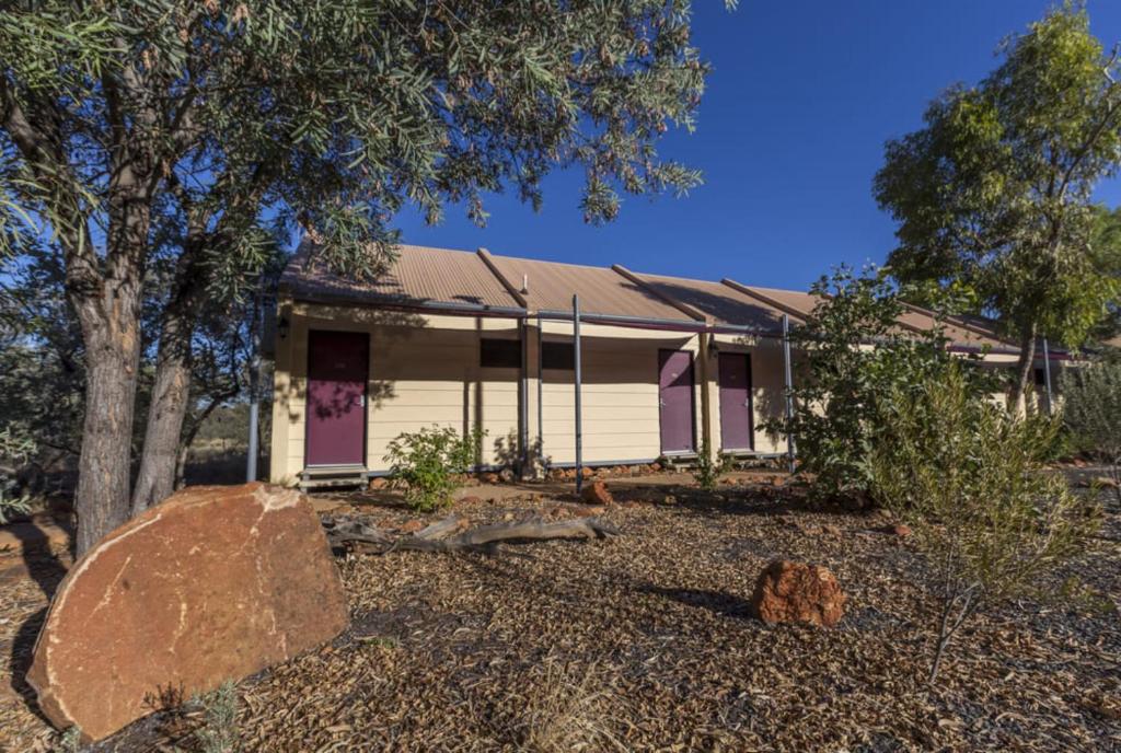 Discovery Resorts - Kings Canyon - Tap to explore photos
