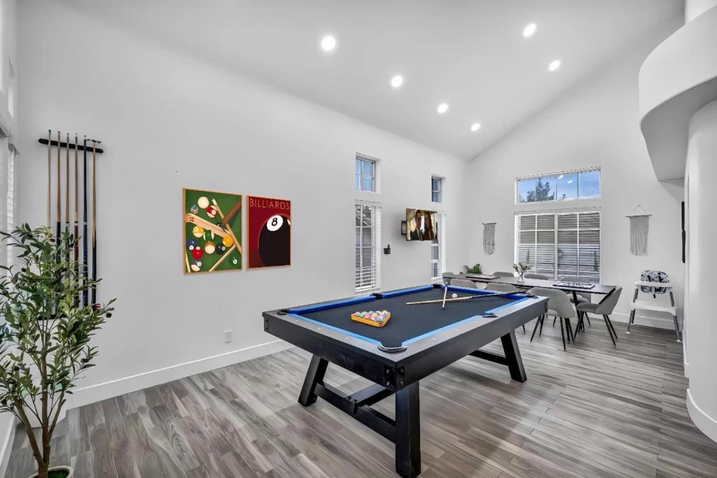 Vegas Haven Pool Spa Game Room - Tap to explore photos