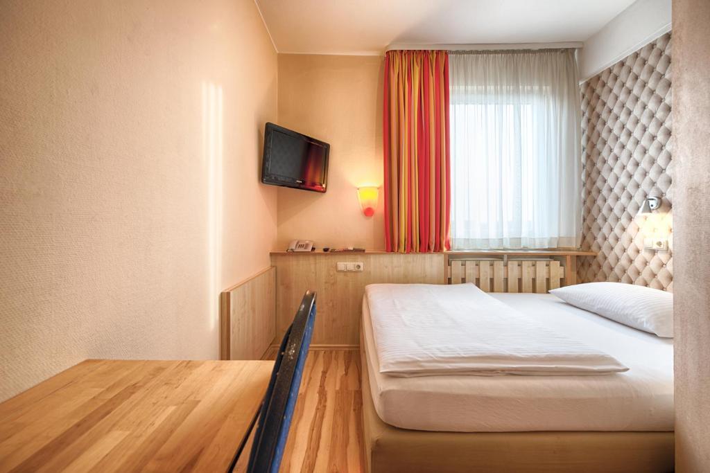 Одноместный (Стандартный одноместный номер), enjoy hotel Berlin City Messe