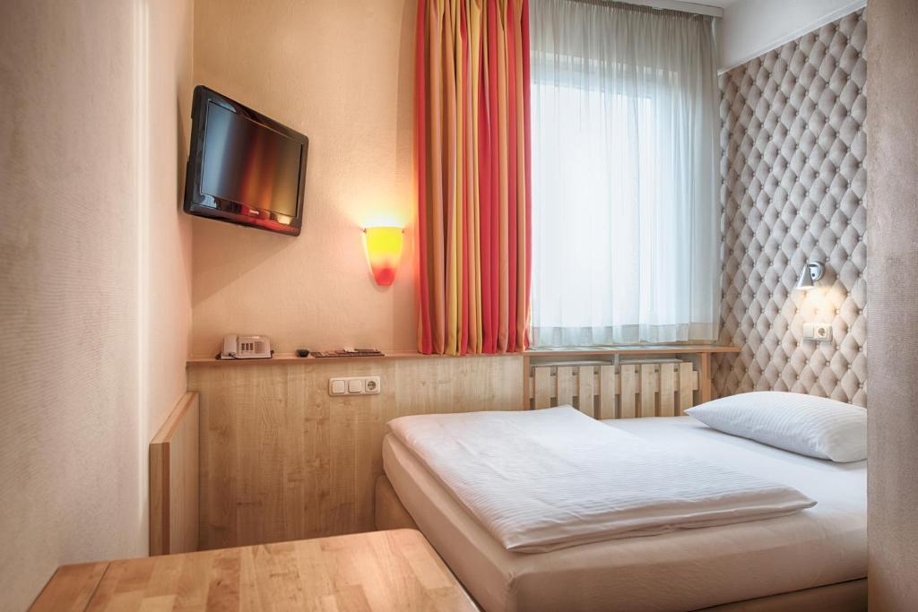 Одноместный (Стандартный одноместный номер), enjoy hotel Berlin City Messe