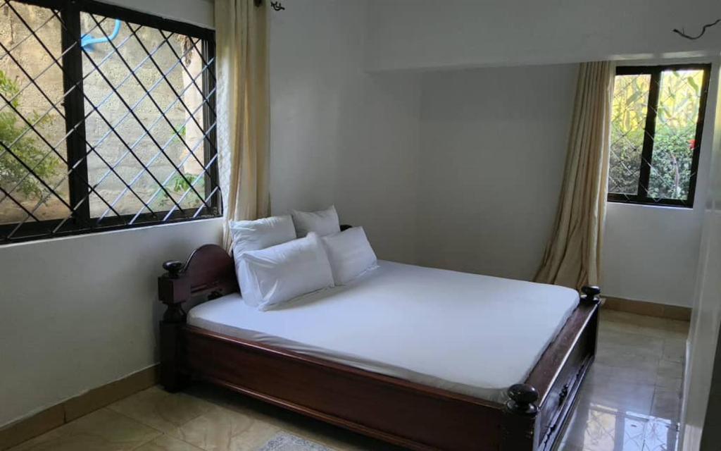 Analyce Homestay - Tap to explore photos
