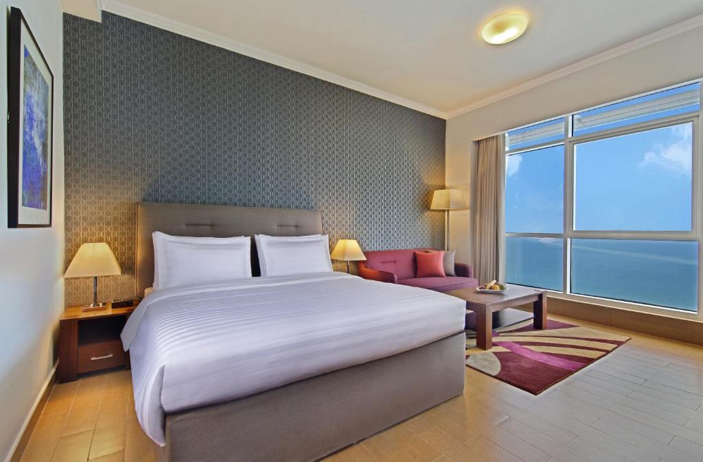 Студио (Номер-студио «Джуниор» с видом на море), The Curve Hotel