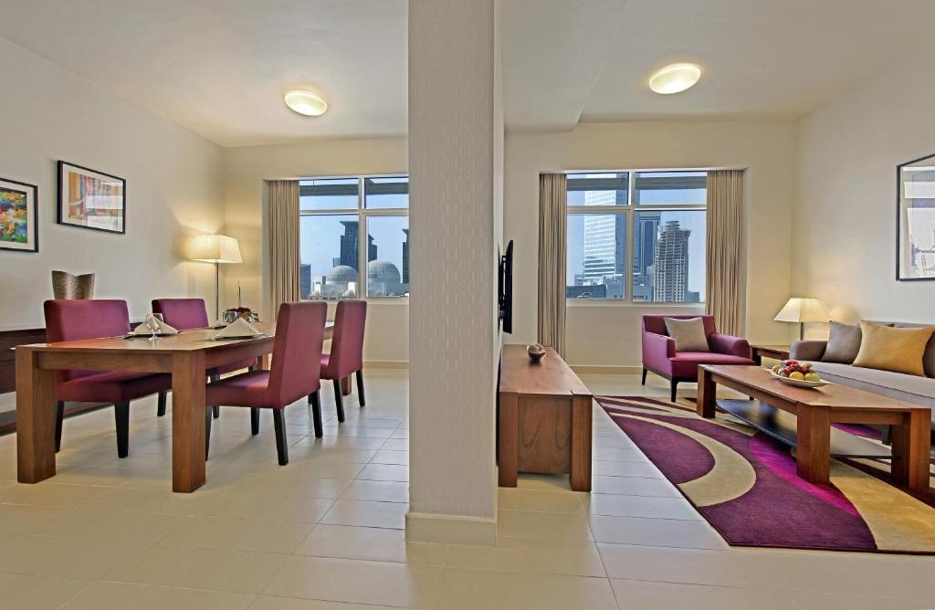 Апартаменты (Представительские апартаменты с 2 спальнями), The Curve Hotel