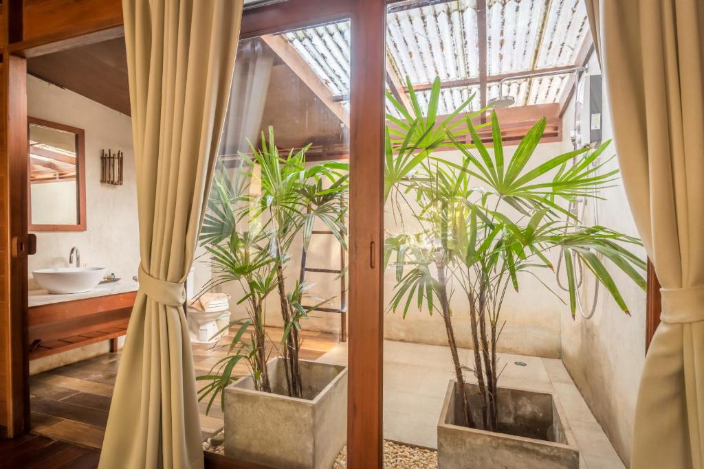 Номер (Улучшенное бунгало с вентилятором, вид на сад), Koh Kood Resort