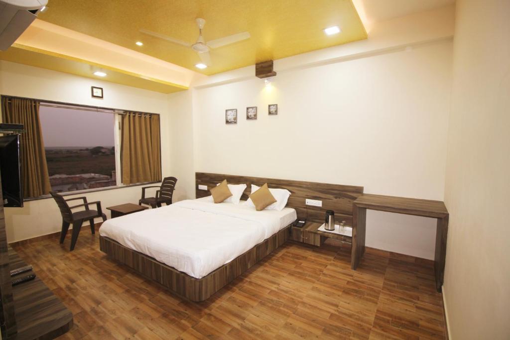Hotel Vraj Inn photo 2