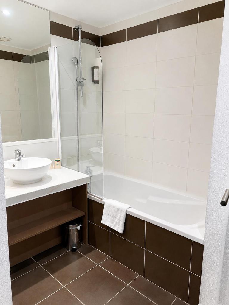 Best Western Palladior Voiron - Tap to explore photos