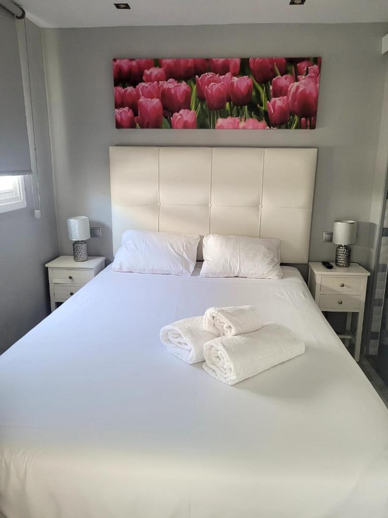 SEA VIEW Holiday Home in Marbella Resort - Tap to explore photos