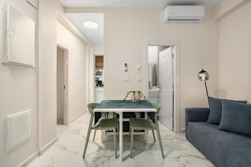 Ben Yehuda Pearl by TISHREI Vacation Rentals יציאה במוצ"ש כלולה במחיר - Tap to explore photos
