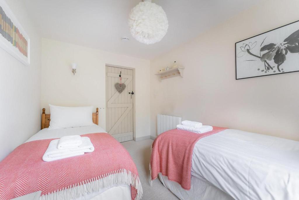 2 Bed in Rydal oc-lr088 - Tap to explore photos