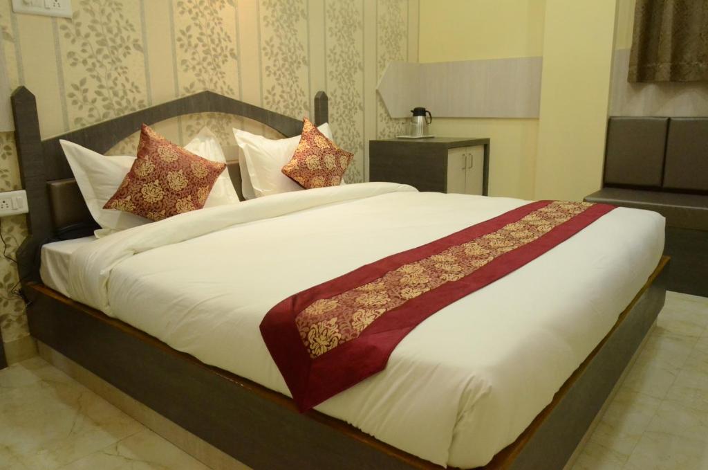 Hotel Rahil Palace