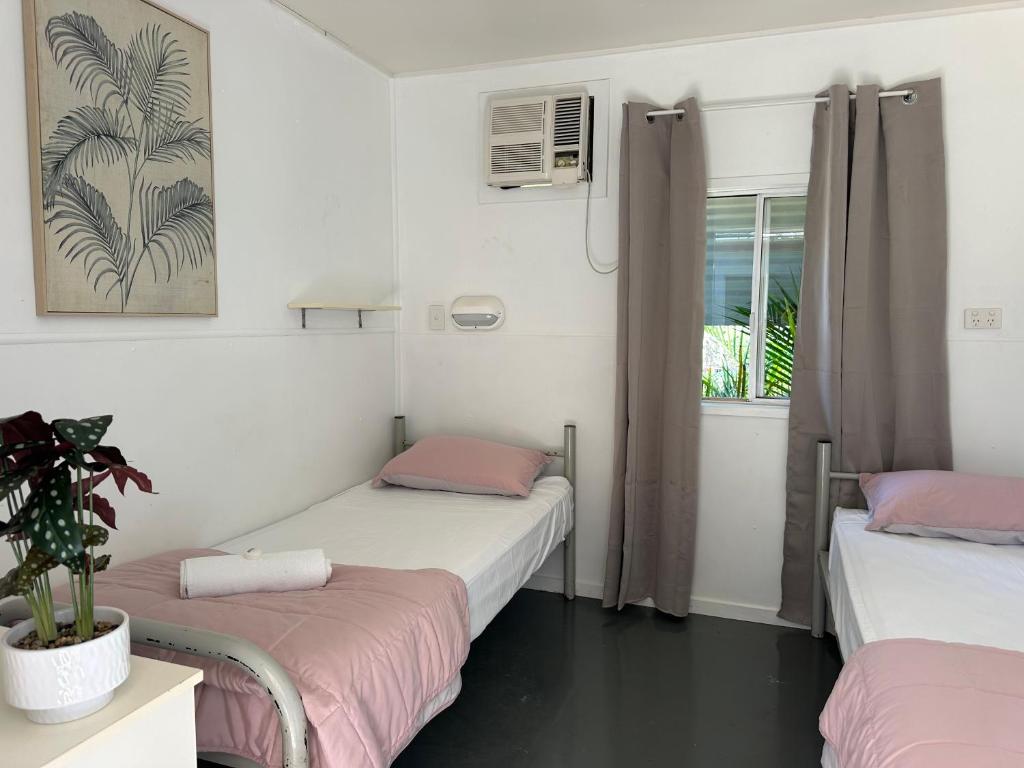 Kookaburra Holiday Park - Tap to explore photos