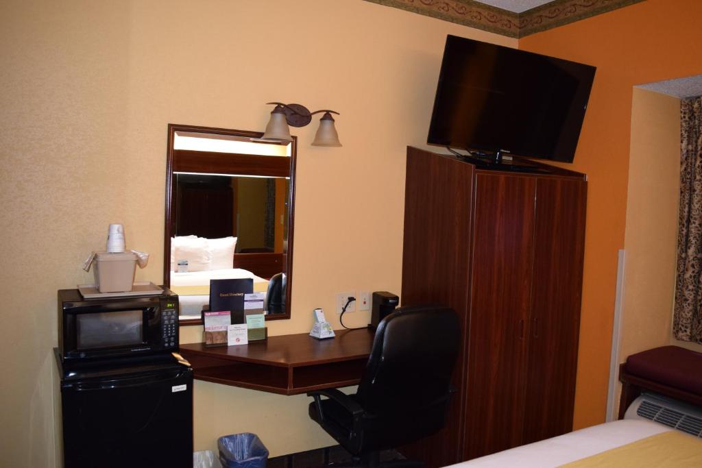 Microtel Inn & Suites by Wyndham Rock Hill/Charlotte Area photo 3