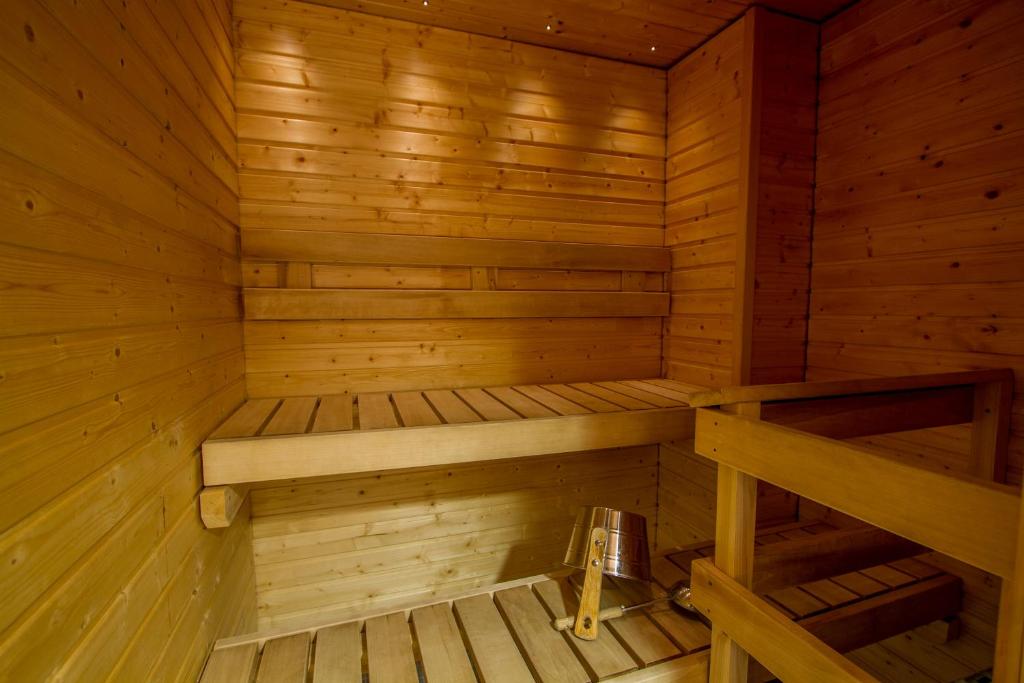 Сьюит (Люкс с сауной), Economy Hotel Savonia