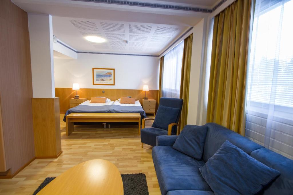 Сьюит (Люкс с сауной), Economy Hotel Savonia