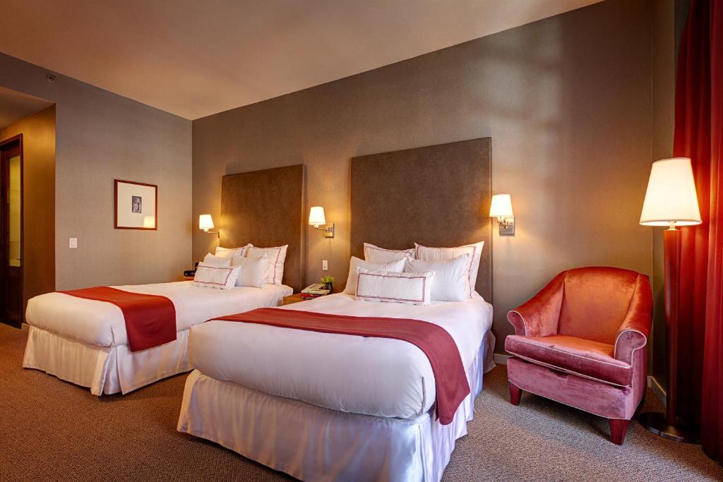 Четырехместный (Четырехместный номер с балконом), Hotel Giraffe by Library Hotel Collection
